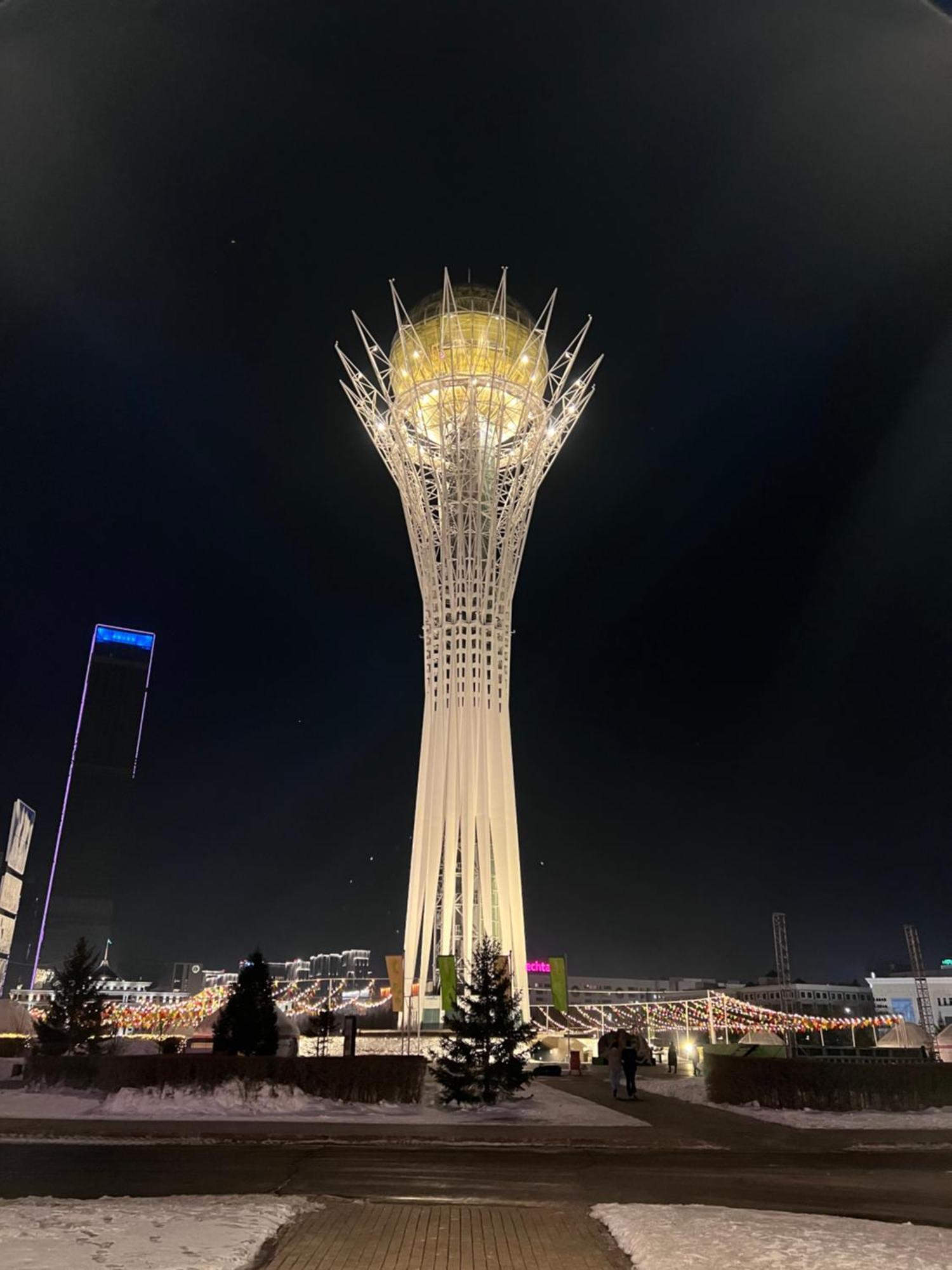 7 Очень Теплая Возле Байтерека Квартира Для 1-4 Человек Astana Zewnętrze zdjęcie