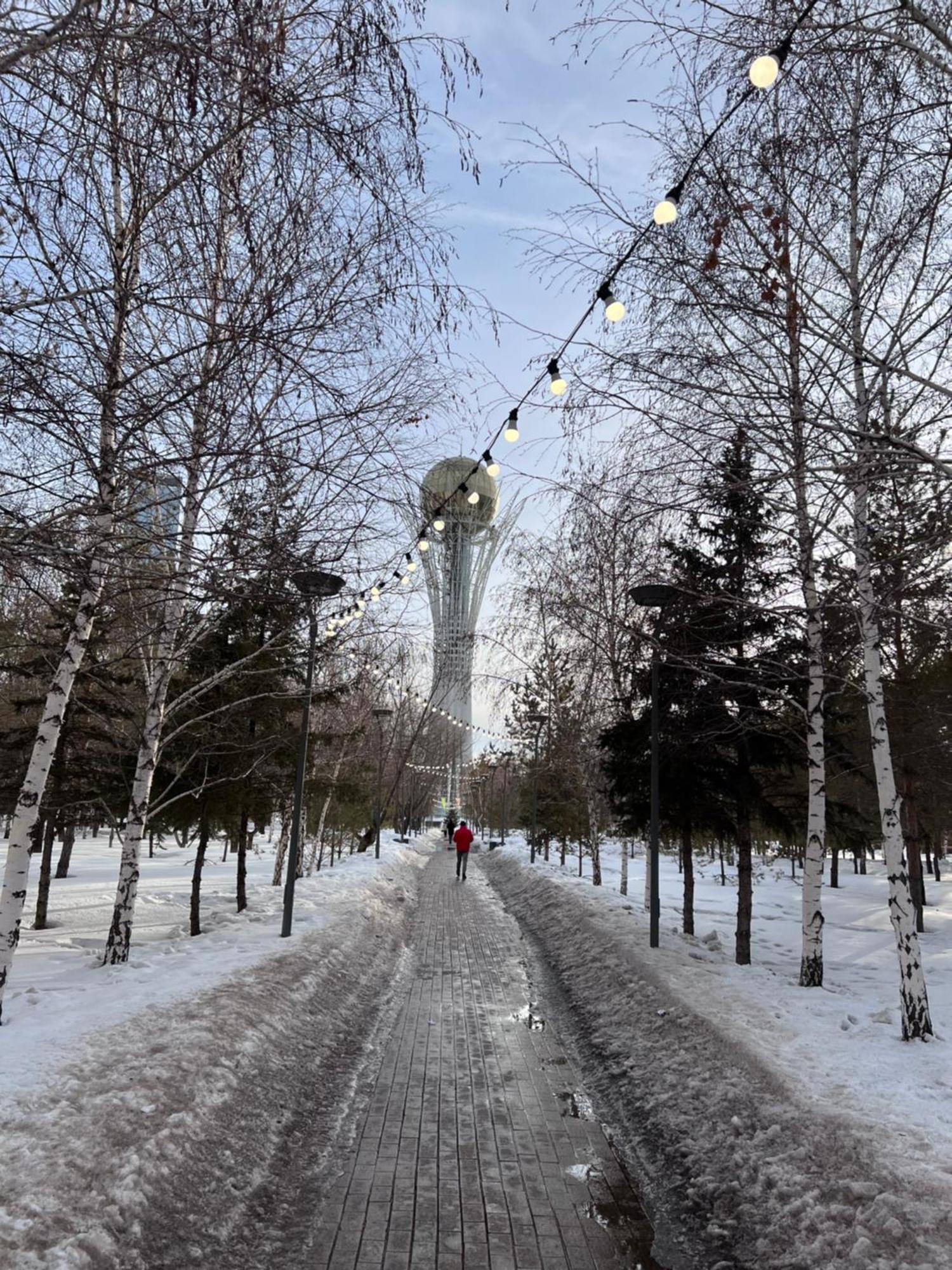 7 Очень Теплая Возле Байтерека Квартира Для 1-4 Человек Astana Zewnętrze zdjęcie